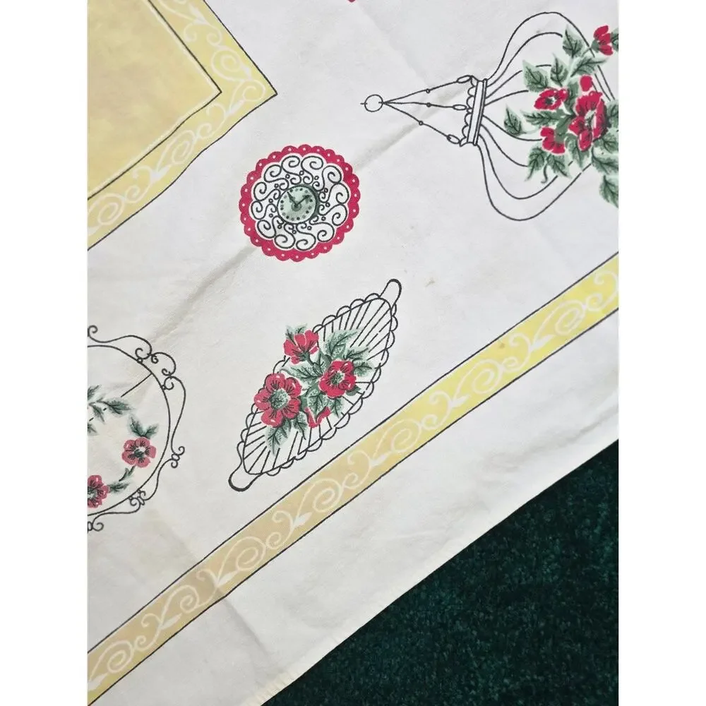 Vintage 60s Cottagecore Floral Tablecloth Retro Farmhouse Kitchen Decor 44x47.5